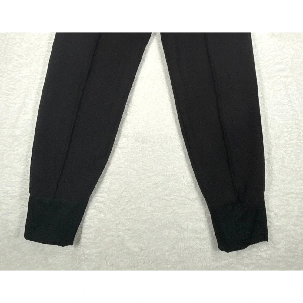 Athleta women endeavor